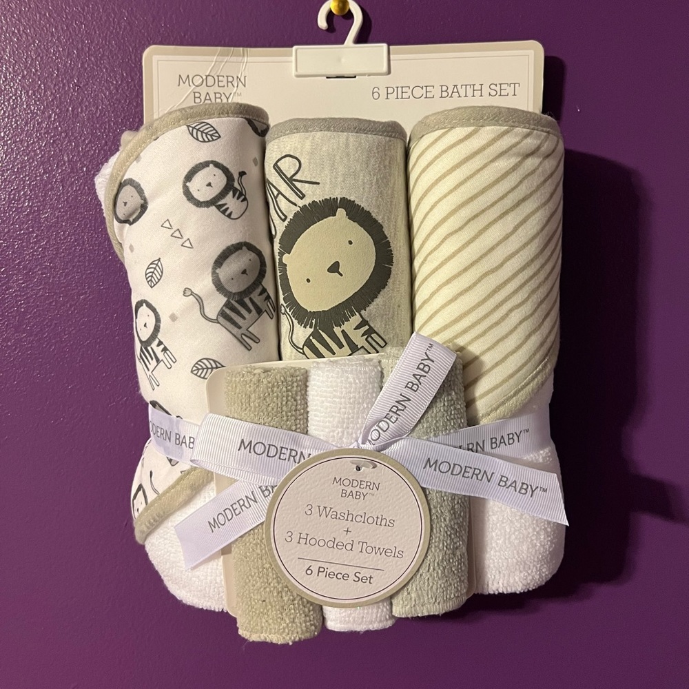 Six piece baby bath set